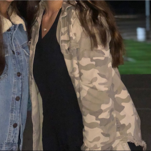 Hollister camo army jacket size small - Picture 1 of 4